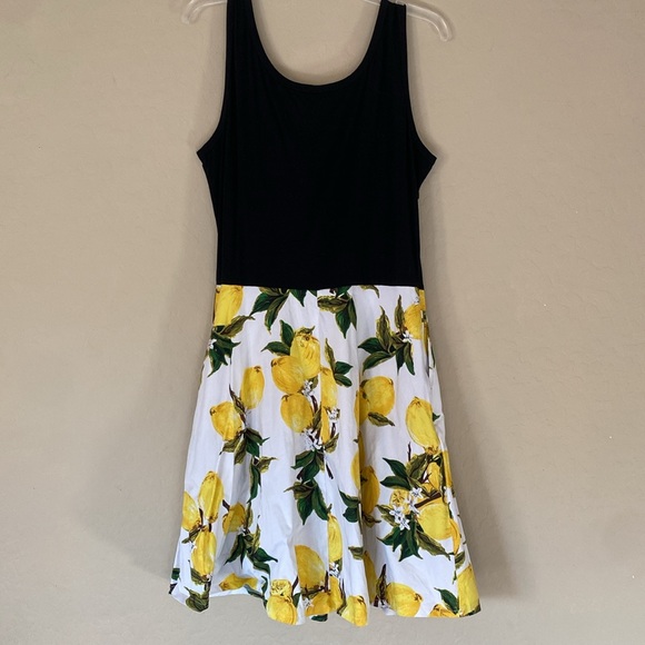 Kira, XL, lemon print bottom & black tank top dress with pockets - Picture 4 of 5